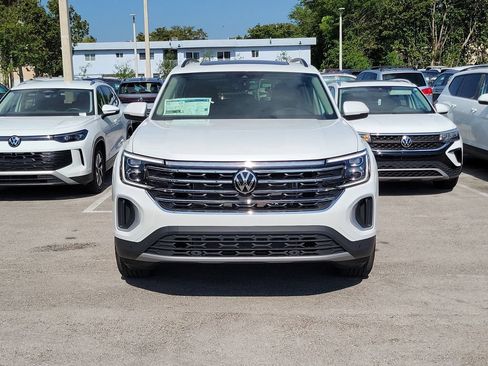 New 2026 Volkswagen Atlas SE FWD image 2