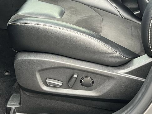 Used 2023 Ford Edge ST AWD/4WD image 26
