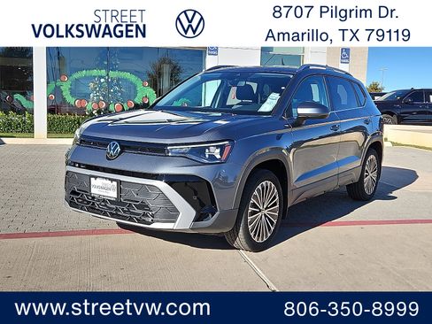 New 2026 Volkswagen Taos SE image 1