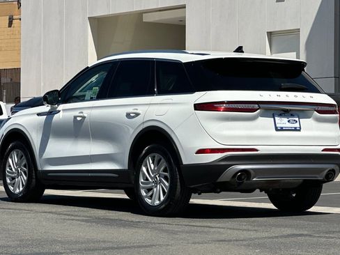 Used 2022 Lincoln Corsair FWD image 5