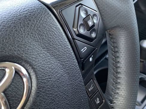 Used 2021 Toyota 4Runner Venture w/ Moonroof Package AWD/4WD image 23