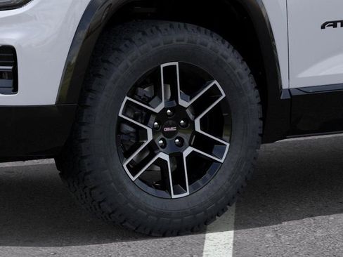 New 2026 GMC Terrain AT4 w/ LPO, Black Badging Package AWD/4WD image 9