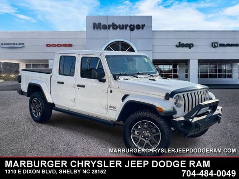 Used 2020 Jeep Gladiator Overland AWD/4WD image 1