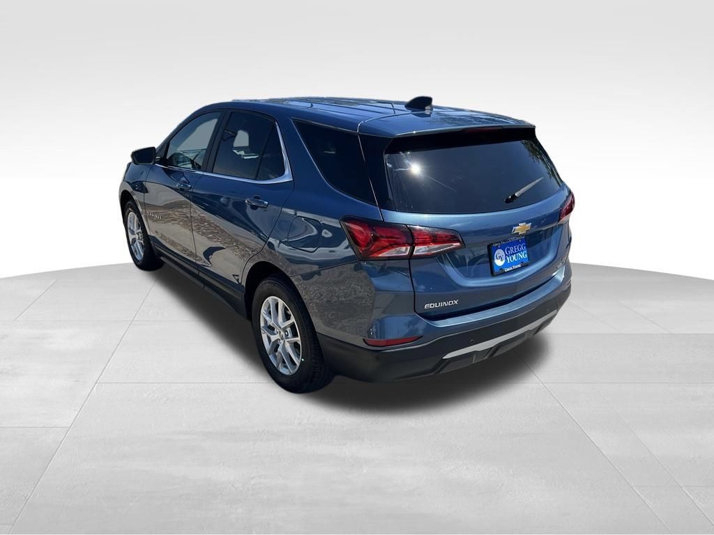 Used 2024 Chevrolet Equinox LT AWD/4WD image 4