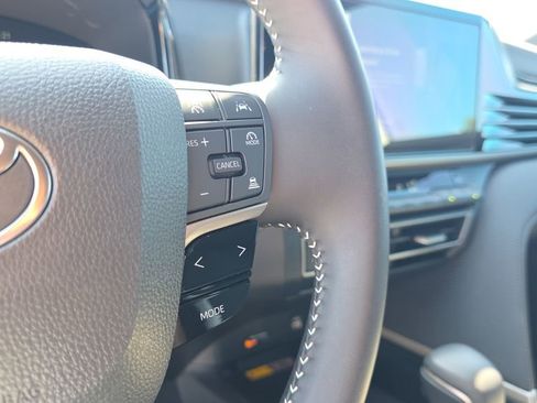 Certified 2025 Toyota Camry SE FWD image 21