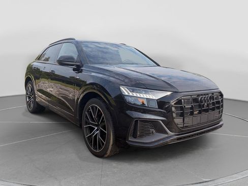 Used 2023 Audi Q8 Prestige AWD/4WD image 4