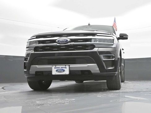 Used 2023 Ford Expedition Limited image 40