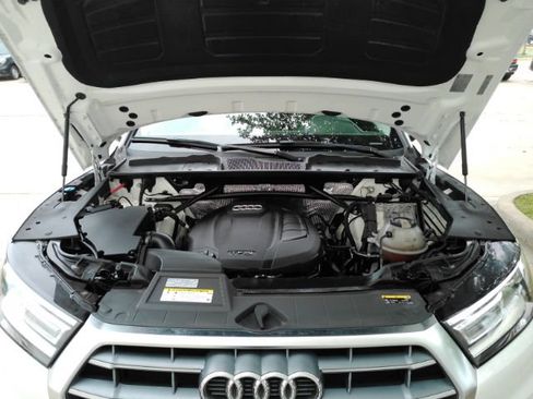 Used 2020 Audi Q5 2.0T Premium AWD/4WD image 56