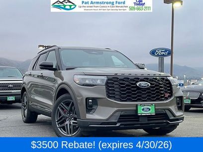 New 2026 Ford Explorer ST w/ Sun And Sound Package