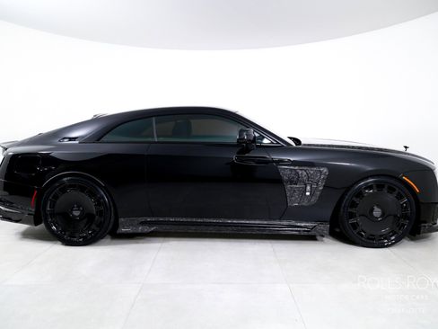 Used 2025 Rolls-Royce Spectre Black Badge w/ Spectre Enhancement Package image 10