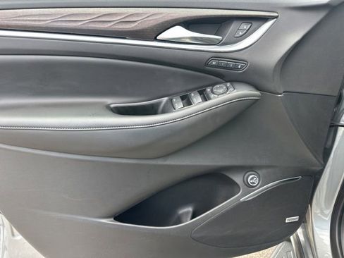 Used 2024 Buick Enclave Avenir w/ Avenir Technology Package FWD image 32
