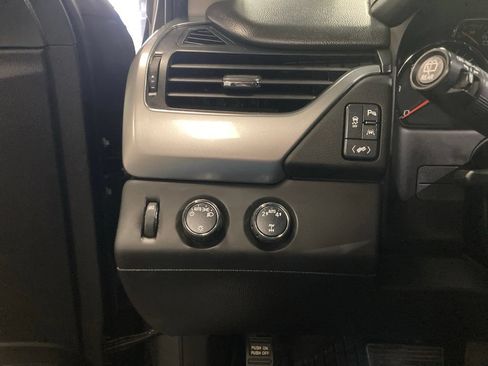 Used 2019 Chevrolet Tahoe LT AWD/4WD image 30