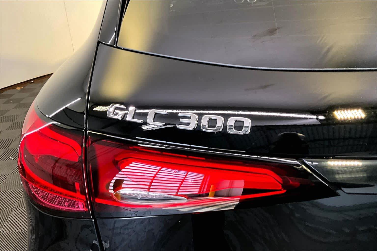Certified 2026 Mercedes-Benz GLC 300 4MATIC image 33