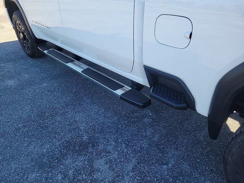 Used 2023 GMC Sierra 2500 Denali image 10