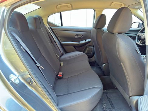 Used 2025 Nissan Sentra S FWD image 31