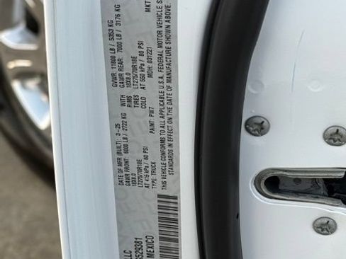 Used 2025 RAM 3500 Big Horn AWD/4WD image 29