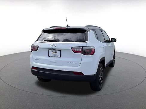 Used 2025 Jeep Compass Limited AWD/4WD image 11