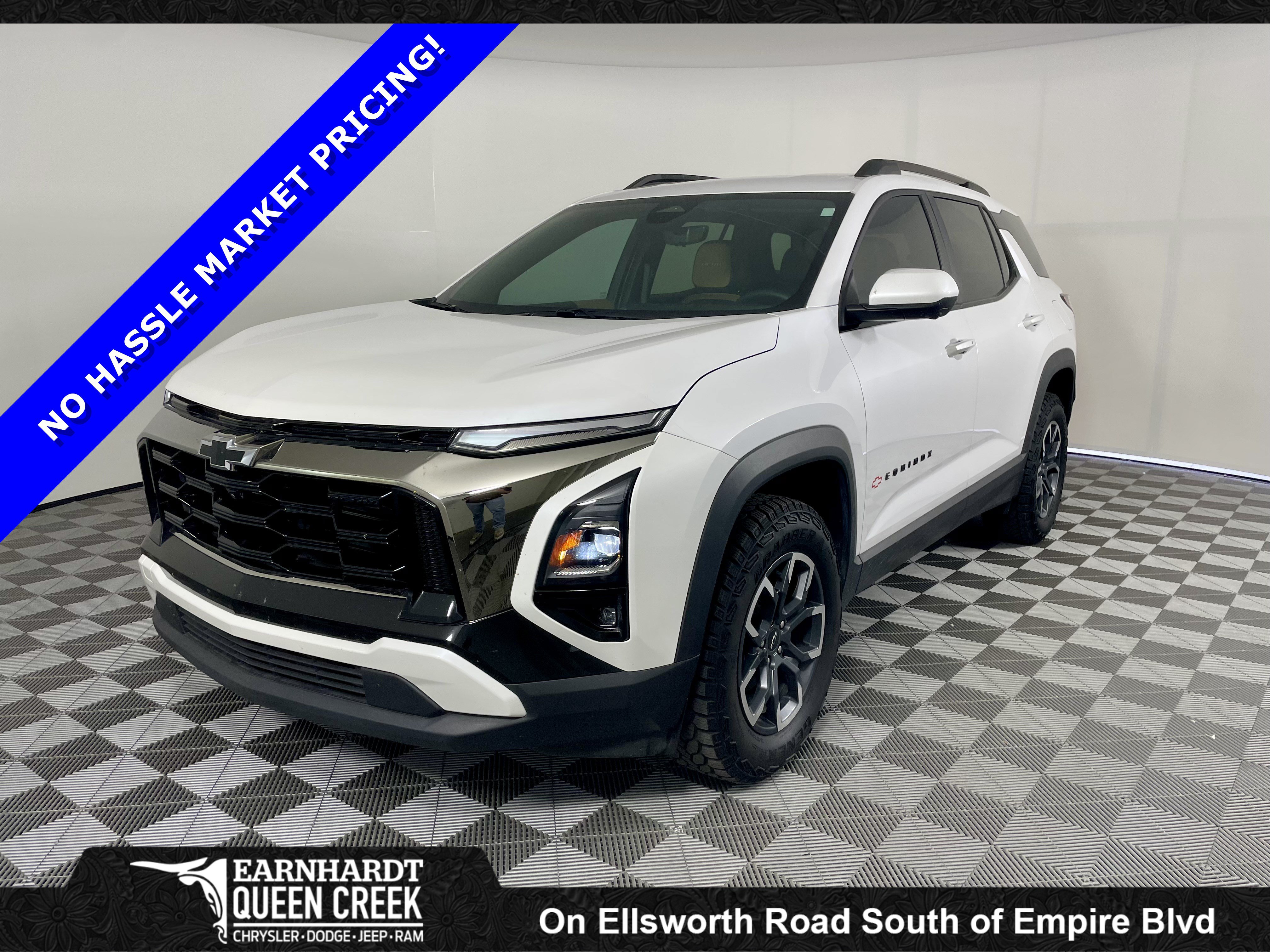 Used 2025 Chevrolet Equinox ACTIV w/ Safety and Technology Package FWD image 1