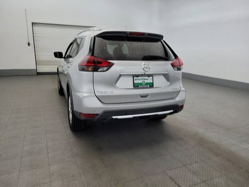 Used 2020 Nissan Rogue SV AWD/4WD image 6