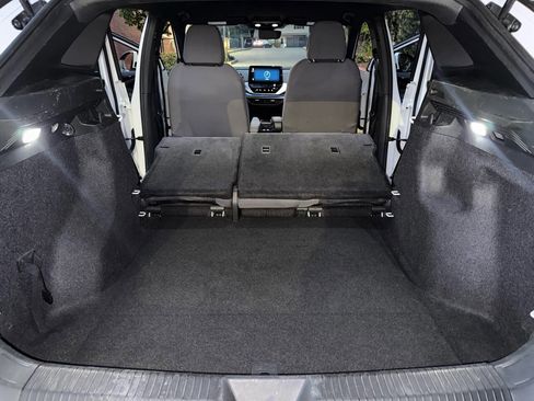 Used 2021 Volkswagen ID.4 Pro w/ ID.4 Protection Package image 10