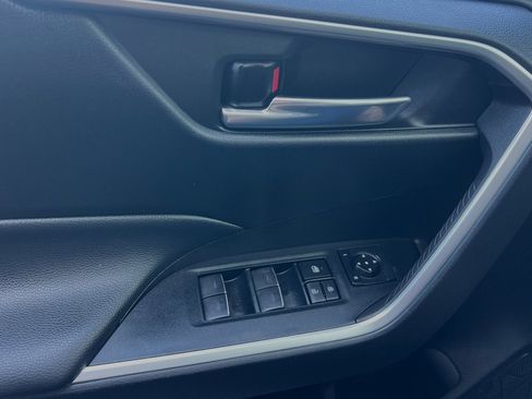 Certified 2022 Toyota RAV4 XLE AWD/4WD image 8