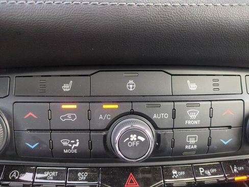 Used 2022 Dodge Durango GT RWD image 25
