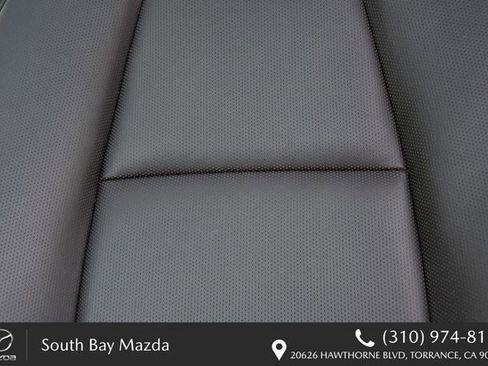 New 2026 MAZDA MAZDA3 Hatchback w/Premium Plus Pkg image 19