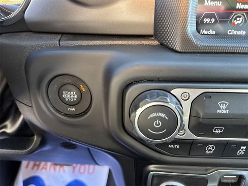 Used 2022 Jeep Wrangler Sport S image 21