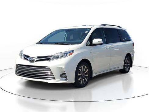 Used 2020 Toyota Sienna Limited Premium AWD/4WD image 2