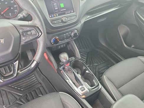 Used 2023 Chevrolet TrailBlazer RS FWD image 30