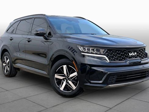 Used 2022 Kia Sorento S FWD image 3