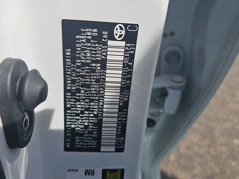 Used 2022 Toyota Corolla LE image 28