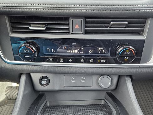 New 2026 Nissan Rogue SV image 10