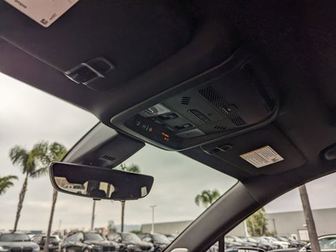 Used 2020 Cadillac XT6 Sport image 28