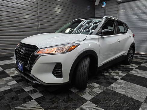 Used 2024 Nissan Kicks SV FWD image 35
