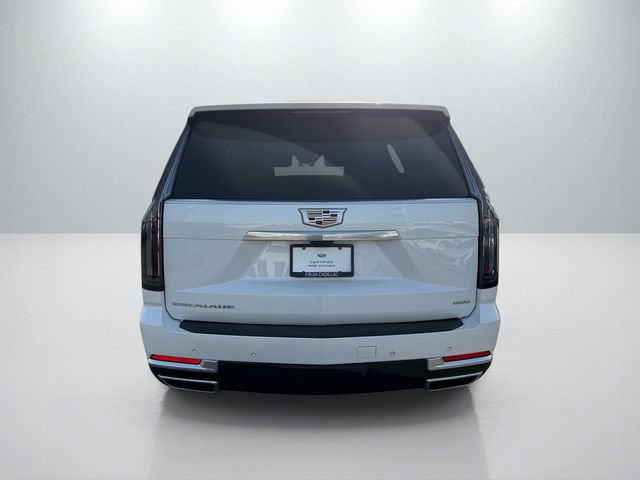 Used 2025 Cadillac Escalade Premium Luxury RWD image 6