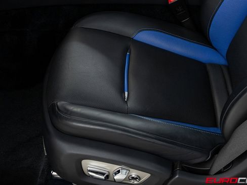 Used 2021 Rolls-Royce Dawn image 38