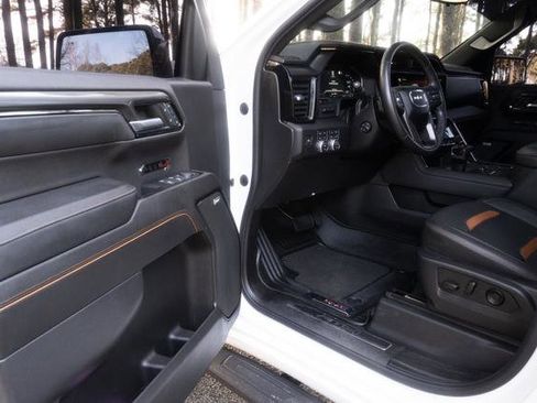 Used 2023 GMC Sierra 1500 AT4 w/ AT4 Premium Package image 15
