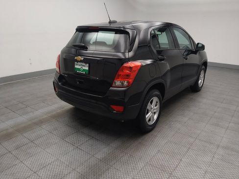 Used 2021 Chevrolet Trax LS AWD/4WD image 9
