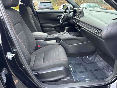 Certified 2025 Honda HR-V Sport image 15