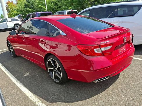 Used 2018 Honda Accord Sport image 7