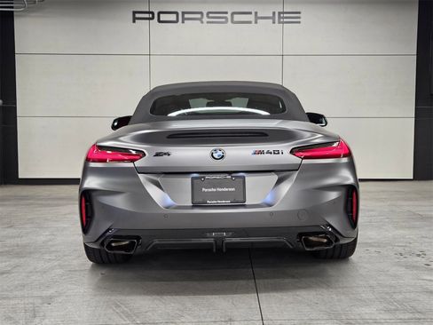 Used 2025 BMW Z4 M40i w/ Premium Package image 7