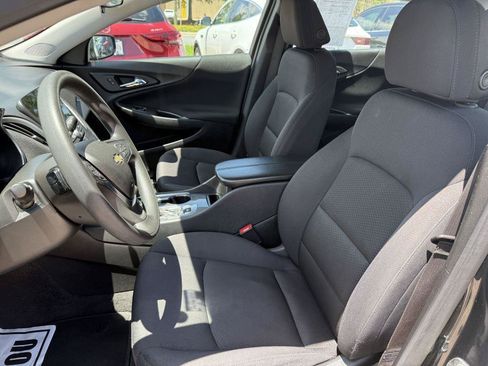 Used 2025 Chevrolet Malibu LT FWD image 10