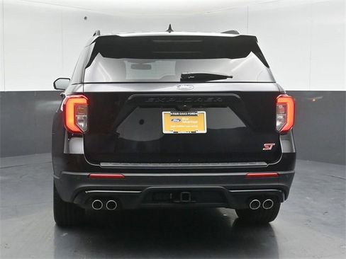 Certified 2021 Ford Explorer ST w/ ST Street Pack image 2