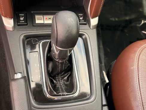 Used 2018 Subaru Forester 2.5i Touring AWD/4WD image 25