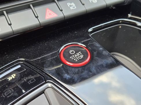 New 2026 Audi RS e-tron GT performance image 24