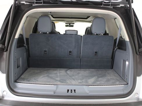 Used 2023 Lincoln Navigator L Black Label image 17