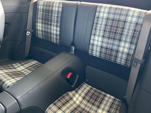 Used 2025 Porsche 911 Turbo image 15