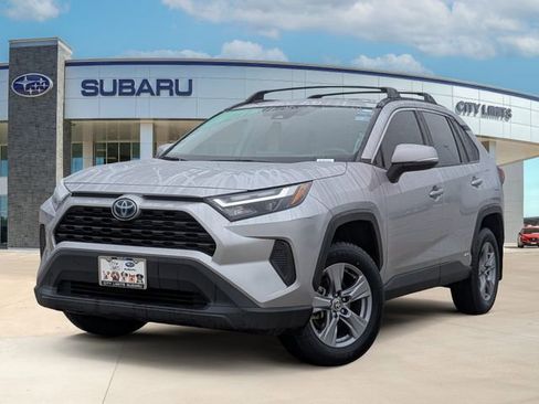 Used 2022 Toyota RAV4 XLE w/ Convenience Package AWD/4WD image 1