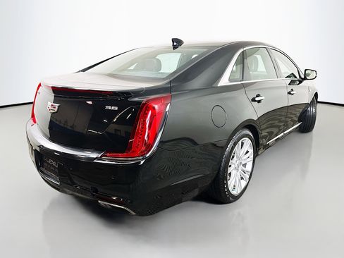 Used 2018 Cadillac XTS Luxury image 7
